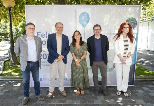 Comeza a Feira do Libro cun centenar de actividades que recuperan o pulo dun dos grandes eventos literarios de Galicia